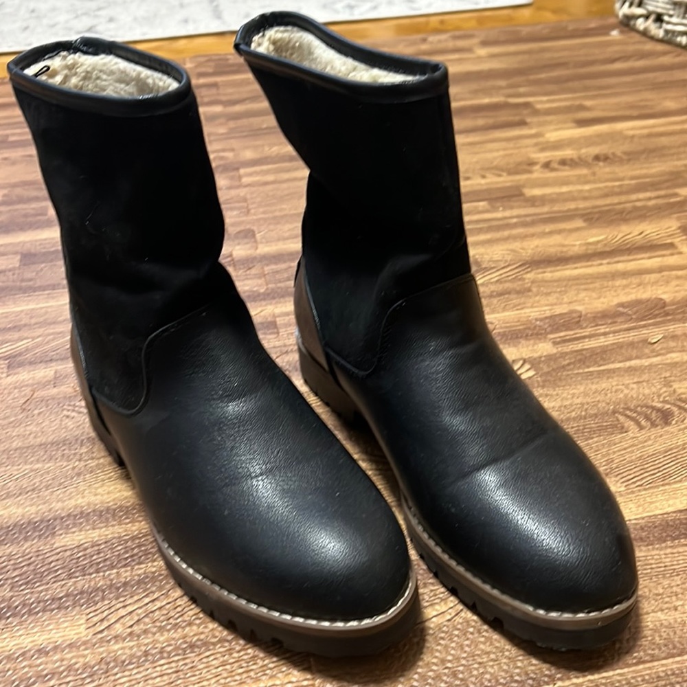 Black boots